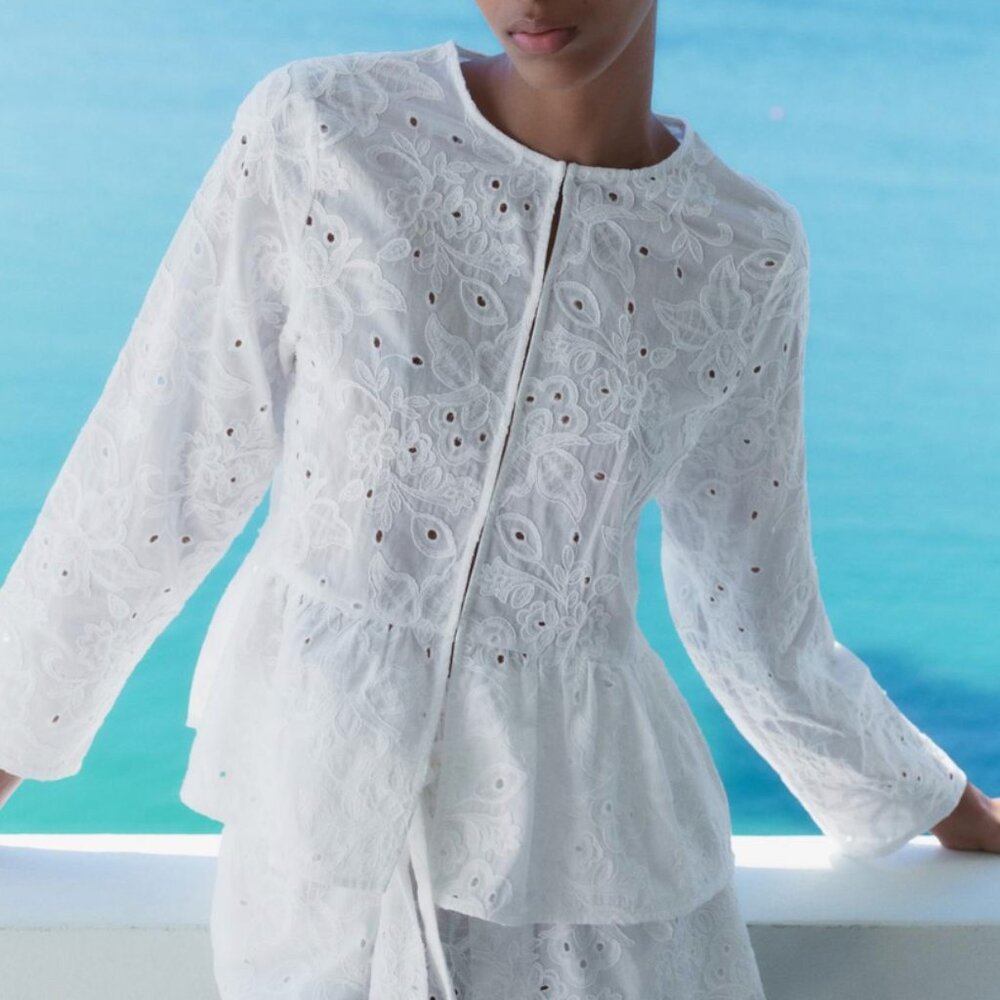 ZARA EMBROIDERED PEPLUM BLOUSE - SIZE MEDIUM